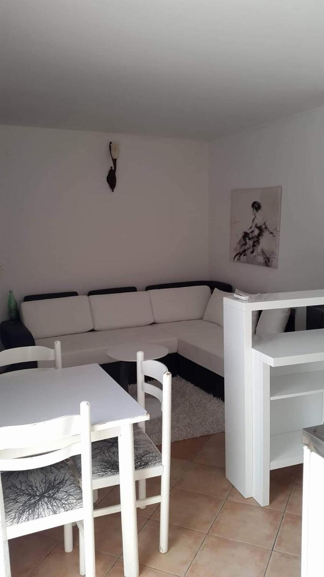 Apartmani Linda โวดีเซ ภายนอก รูปภาพ